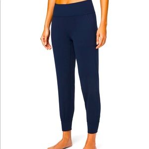 Lulu lemon Align jogger